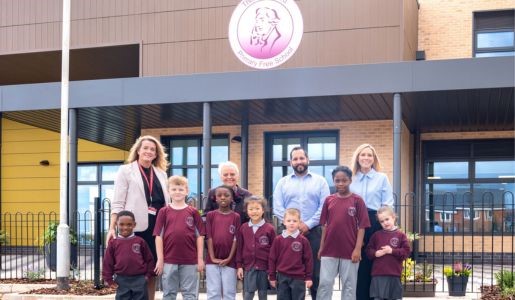 Group photo celebrating the opening of Thomas Telford Primary School